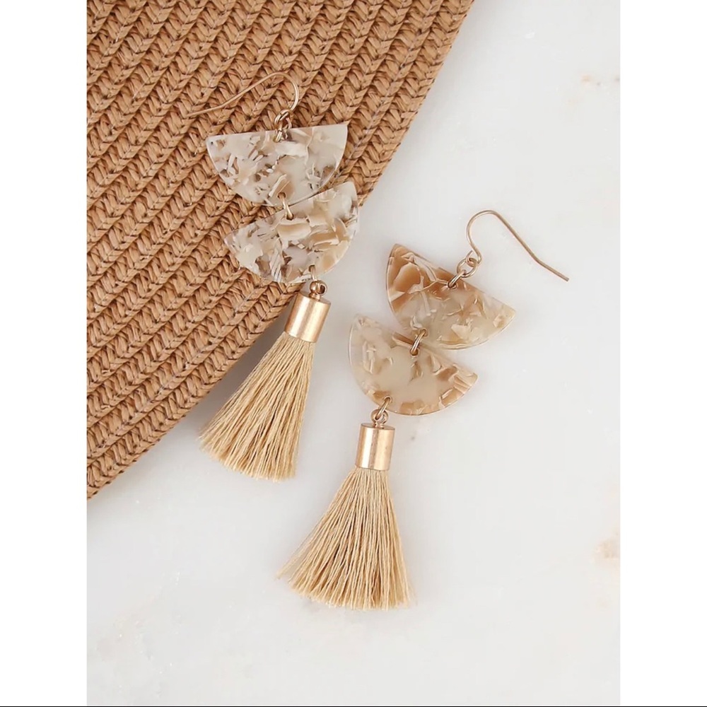 Marble Detail Tassle Earrings - Neutral